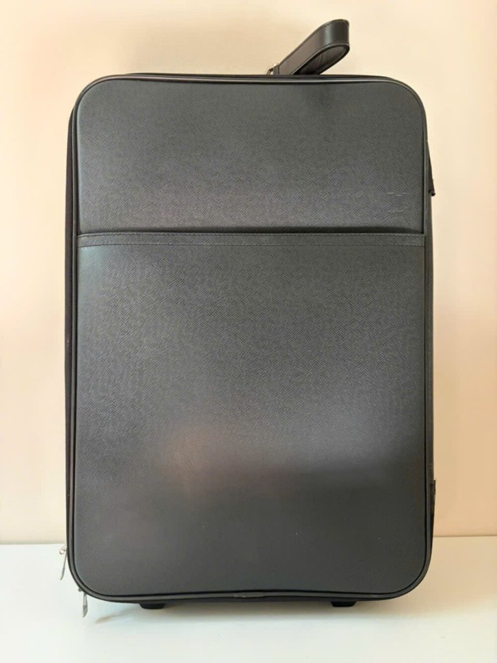 LOUIS VUITTON Taiga Pegase 55 Epicea